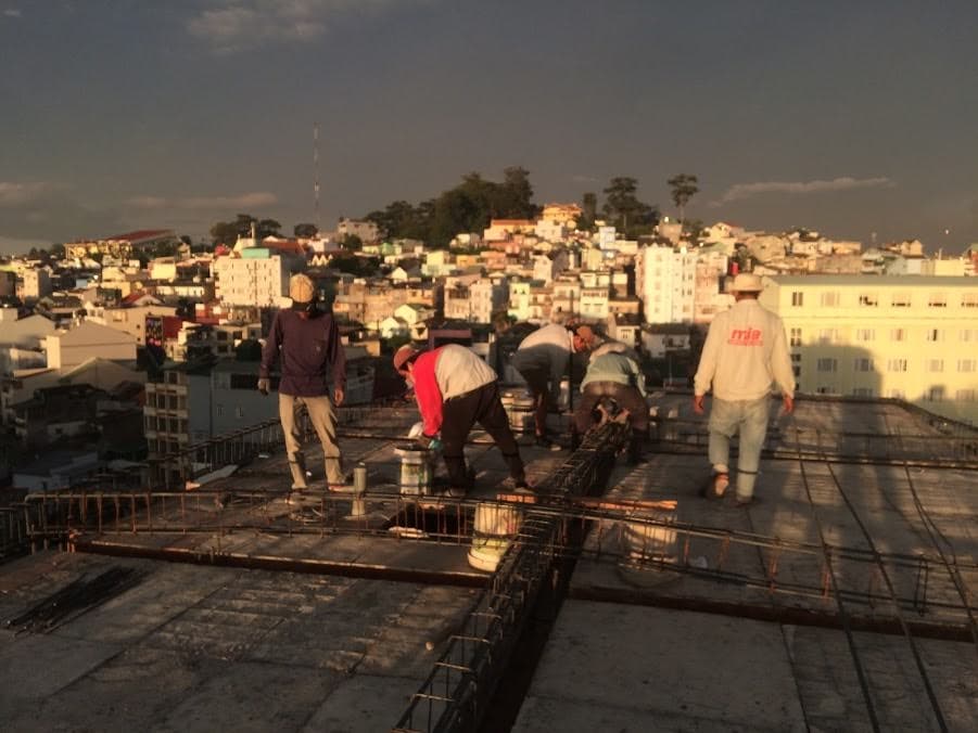 Xây dựng sân thượng