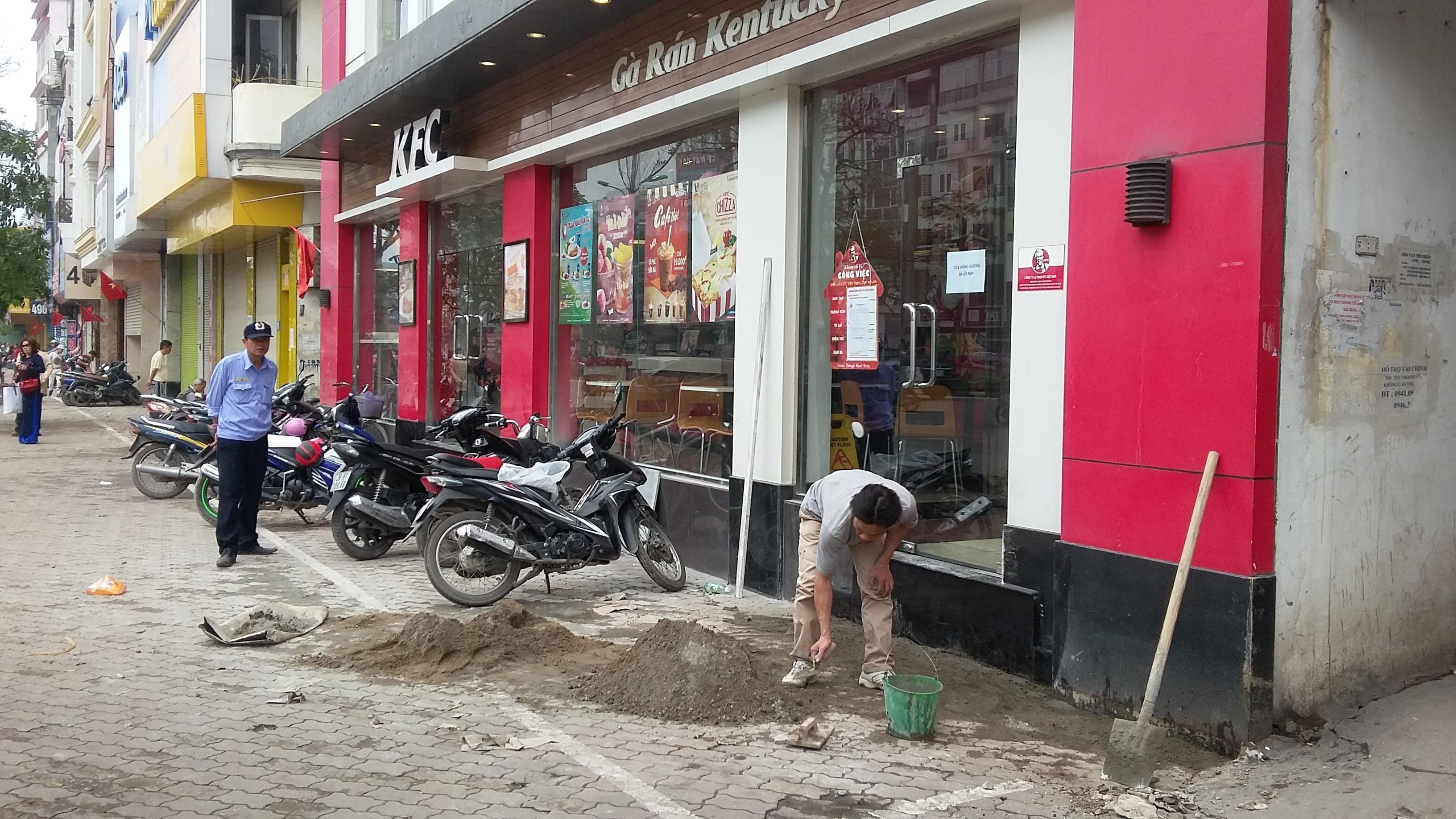 Ốp lát, cải tạo mặt bằng hệ thống cửa hàng KFC